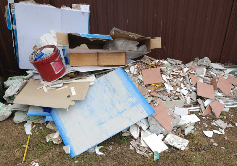 Messy rubbish attracts illegal dumping to add to you skip bin