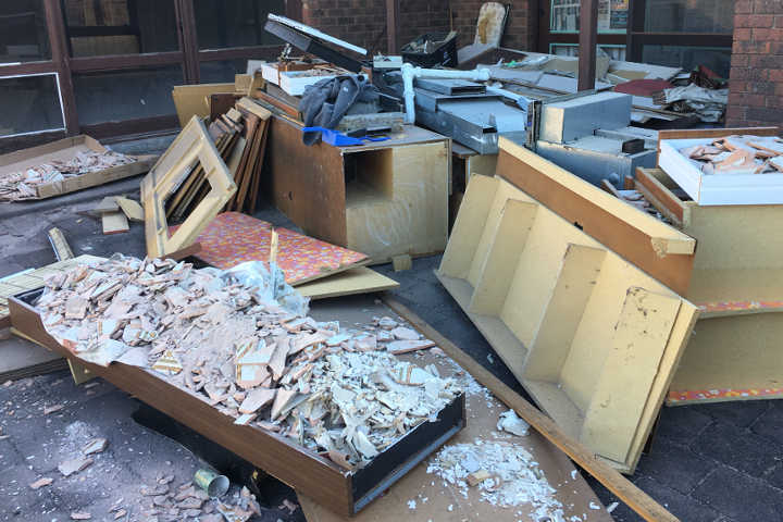 Mount Druitt Skip Bins are ideal for kitchen renovations including tiles and timber