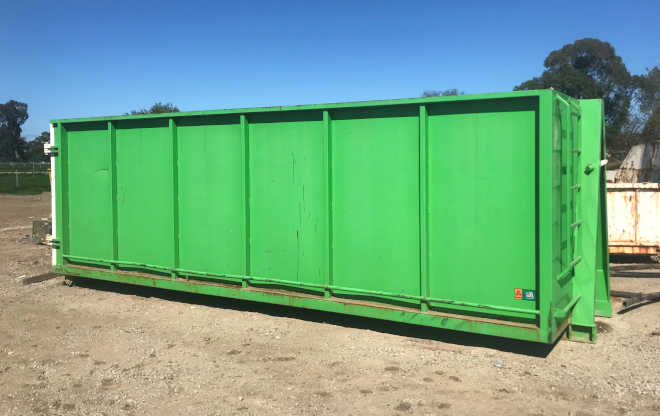 Big And Bueatifull 20m Echuca Hook Lift Bin