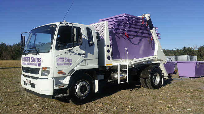Skip Bin Truck Getting ready to deliver to Armidale