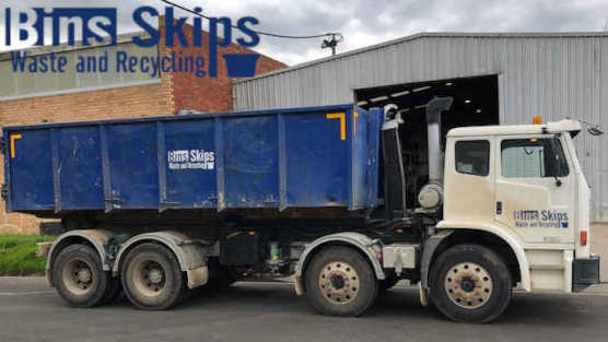 Hook Bin Truck in Canterbury
