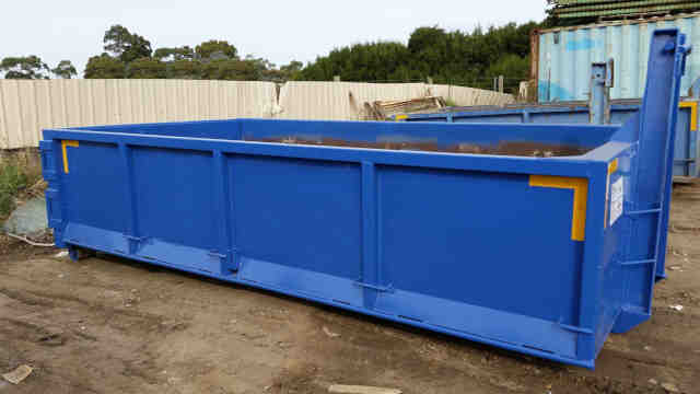 Maitland NSW Hook Bins are a good size skip bin for deceased estates. Available for Ashtonfield and East maitland (which are not available from big rat skip bins near me)