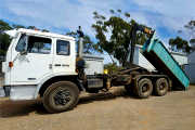 Hook Bin Delivery to Skip Hire Northern Suburbs Melbourne - Book Online 24/7
