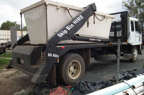 Toowoomba Chain-lift Skip Bin Hire Truck